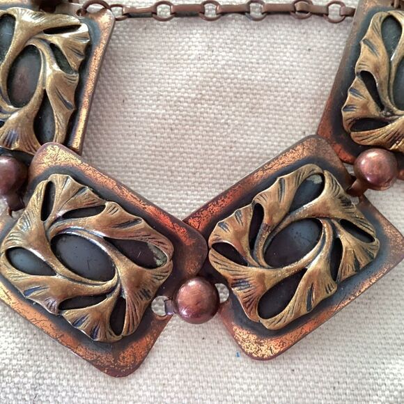 Vintage copper bracelet with four sections.  J0148 - Picture 6 of 6